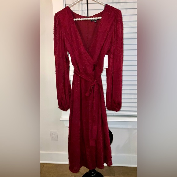 Kensie Burgundy dress - size 10 - nwt - chiffon fit & flare (holiday vibes!) - Picture 2 of 11